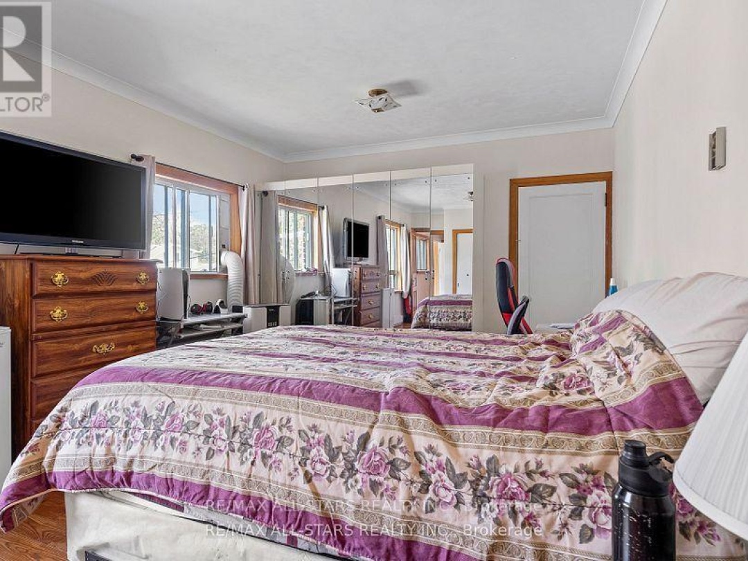 61 FRANCIS STREET E, Kawartha Lakes (Fenelon Falls)