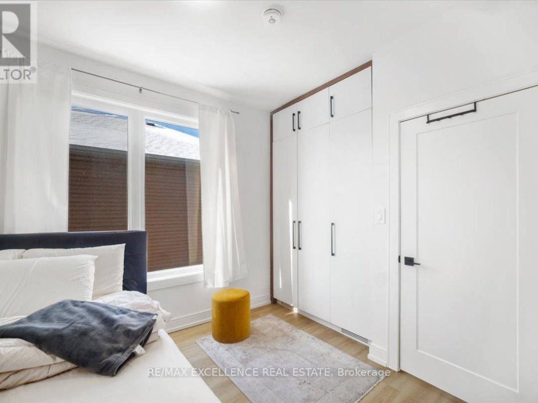 3717 QUAYSIDE DRIVE, Severn (West Shore)