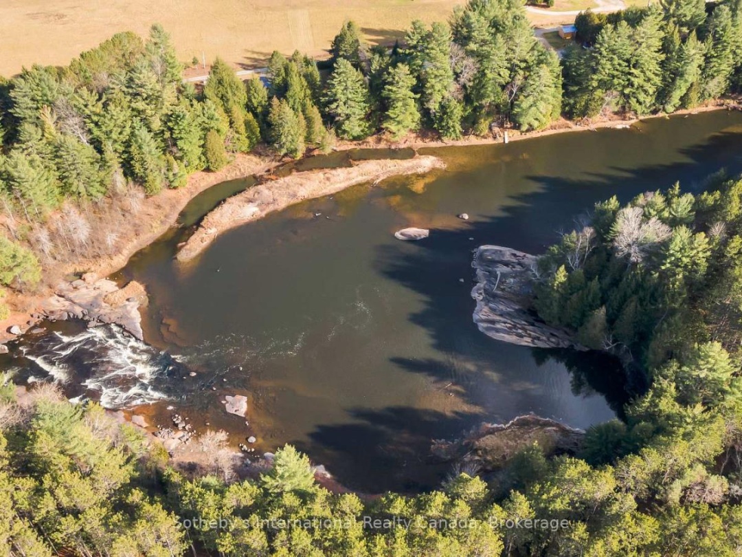 21 SPARROW ROAD, Burnt River
