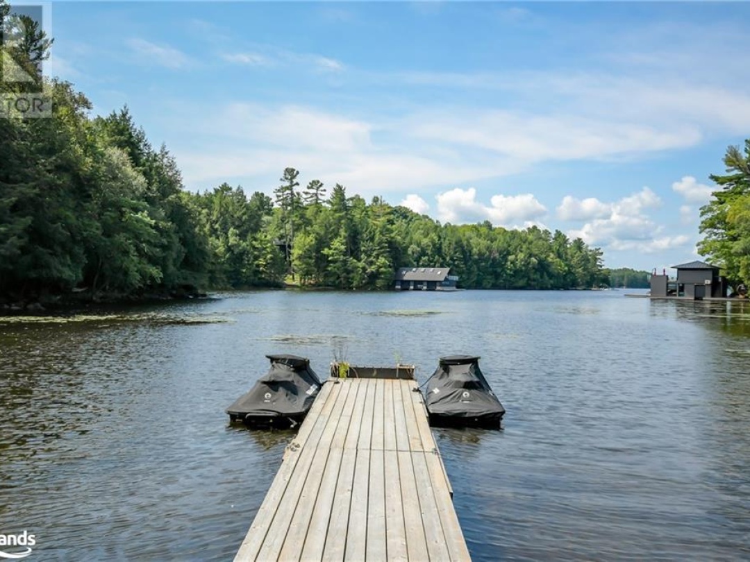 1039 Viewpoint Trail, Lake Muskoka