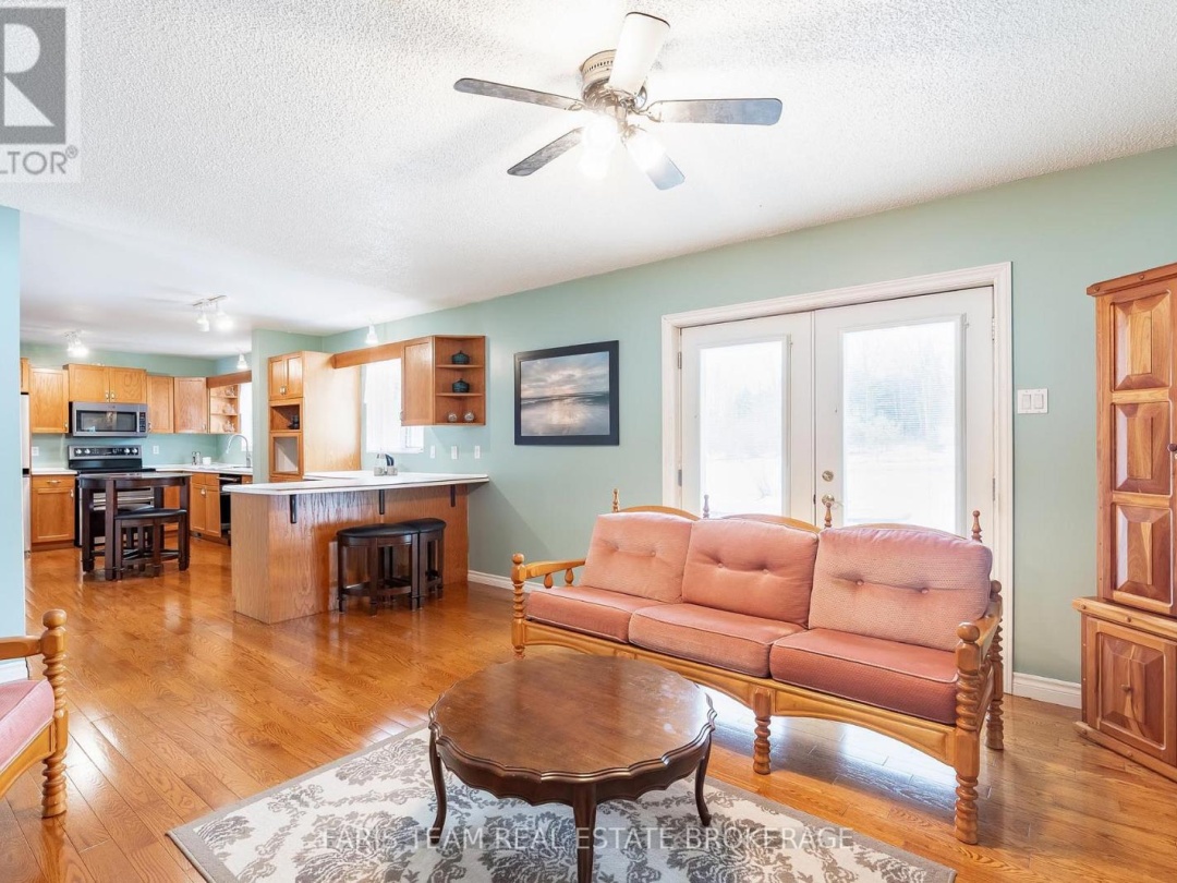 2104 NEWTON STREET, Tay