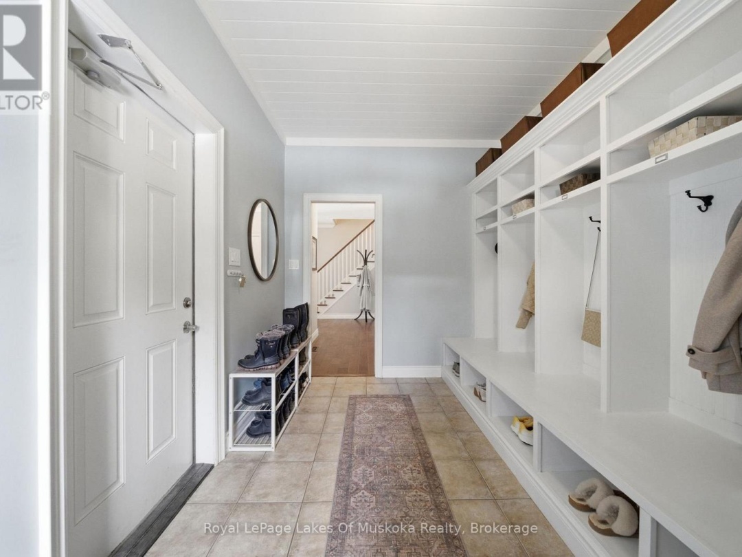 2029 ELANA DRIVE, Severn (Bass Lake)