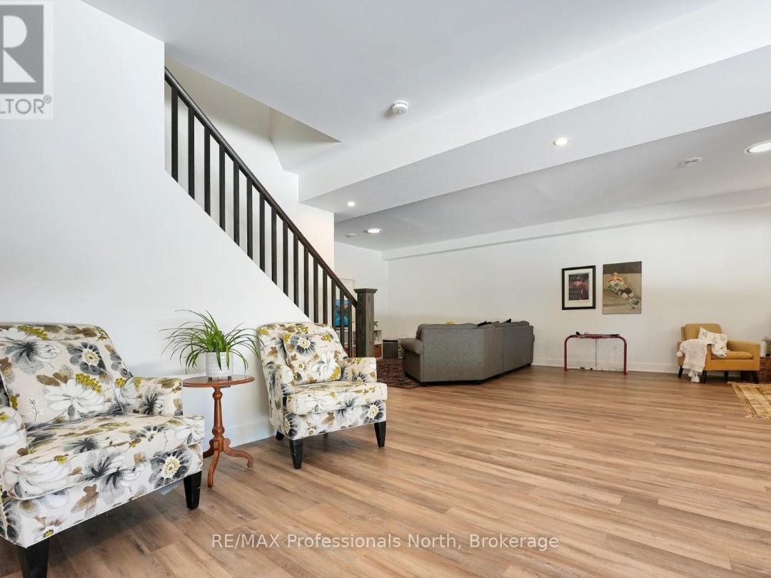 1086 STOTHART CREEK ROAD, Dysart et al (Dysart)