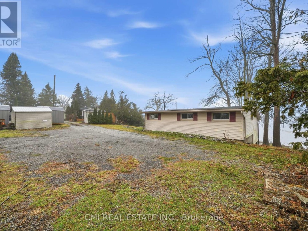 100 ALSOPS BEACH ROAD, Lake Simcoe