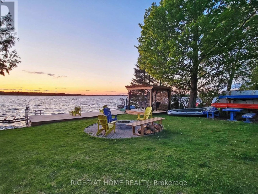 62 ANTIQUARY ROAD, Canal Lake