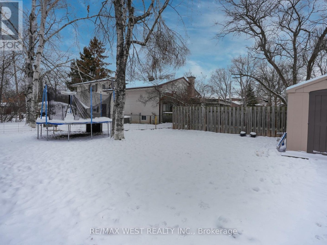 408 COUCHICHING POINT ROAD, 