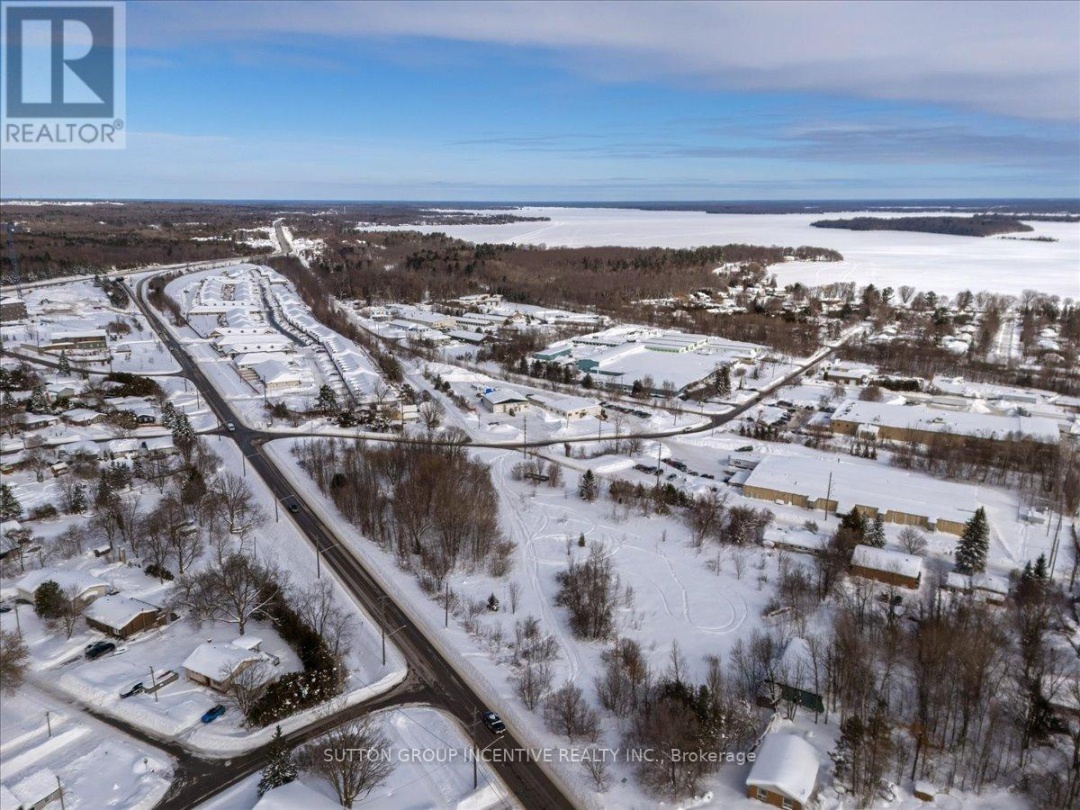 570 LACLIE STREET, Orillia