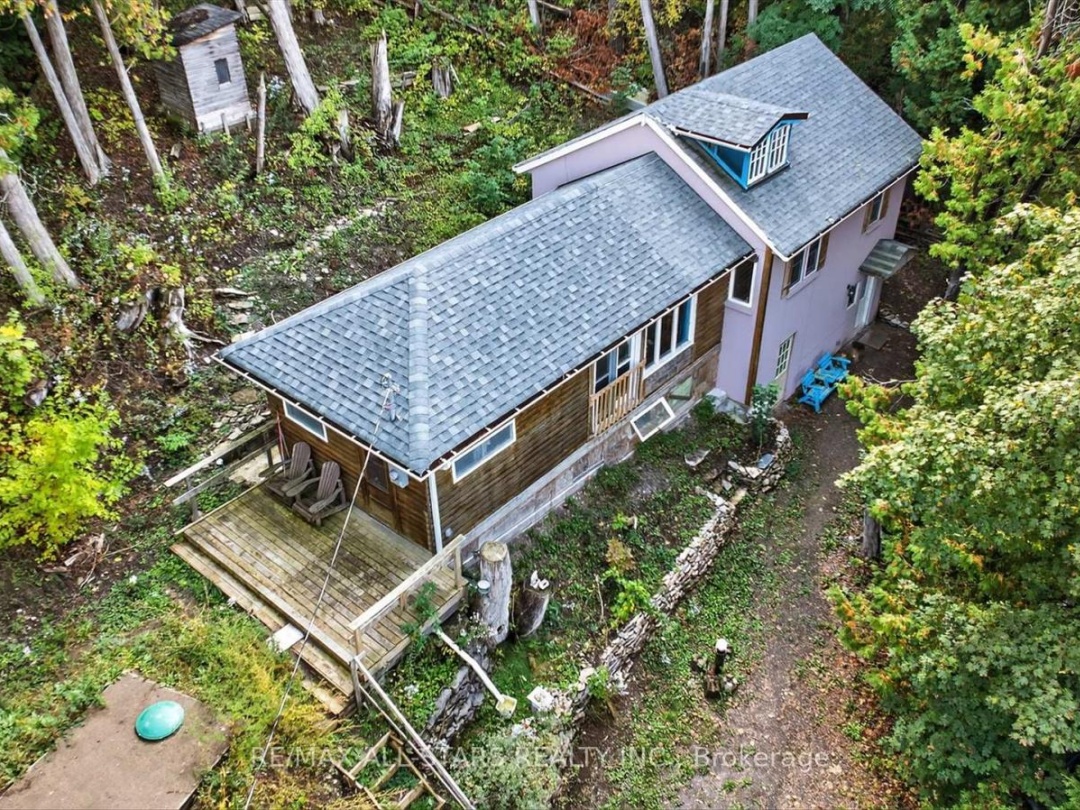 60 ELDER STREET, Sturgeon Lake