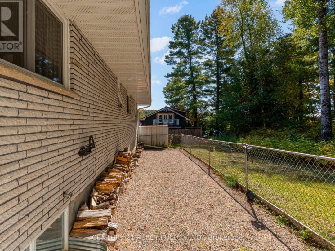 15166 HIGHWAY 118, Haas Lake
