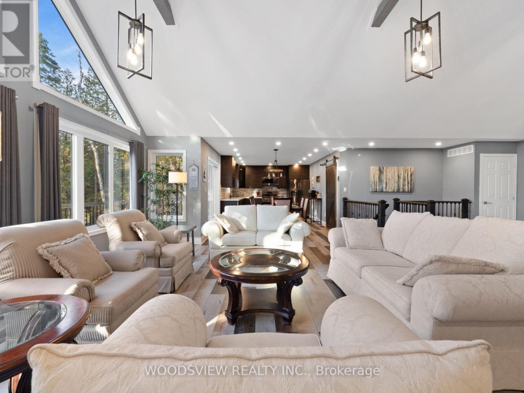 89 LITTLE SILVER WAY, 