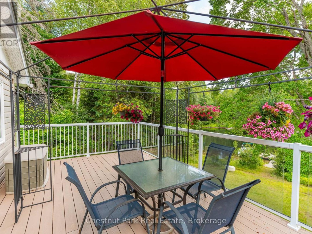 1054 GREEN LAKE ROAD, Gull River