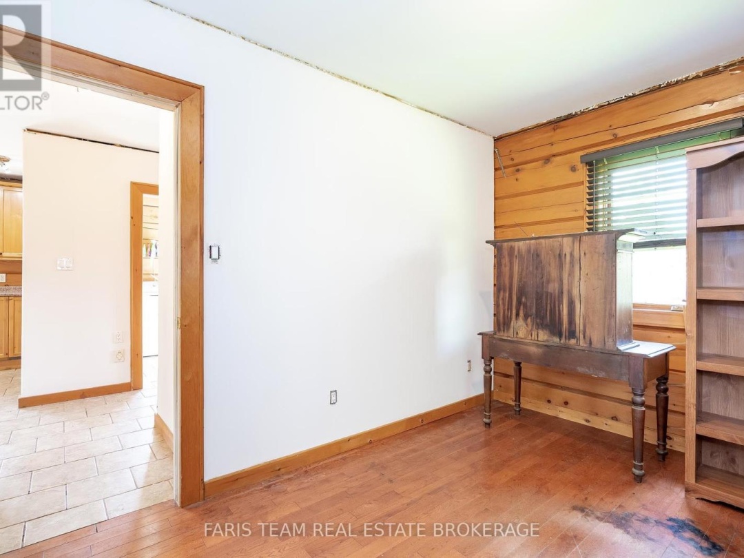 1309 LAUGHLIN FALLS ROAD, 