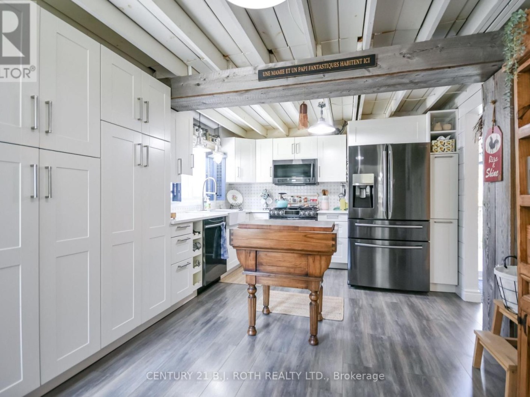 172 ALBIN ROAD, Tay (Waubaushene)