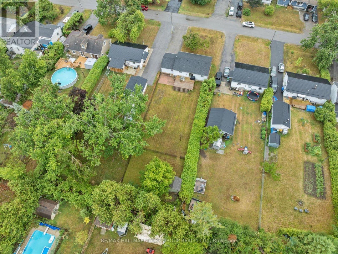 276 CHURCH STREET, Lake Simcoe