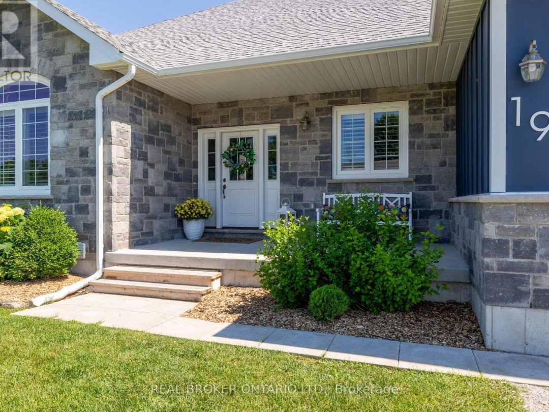 19 CHESLOCK CRESCENT, Oro-Medonte (Warminster)