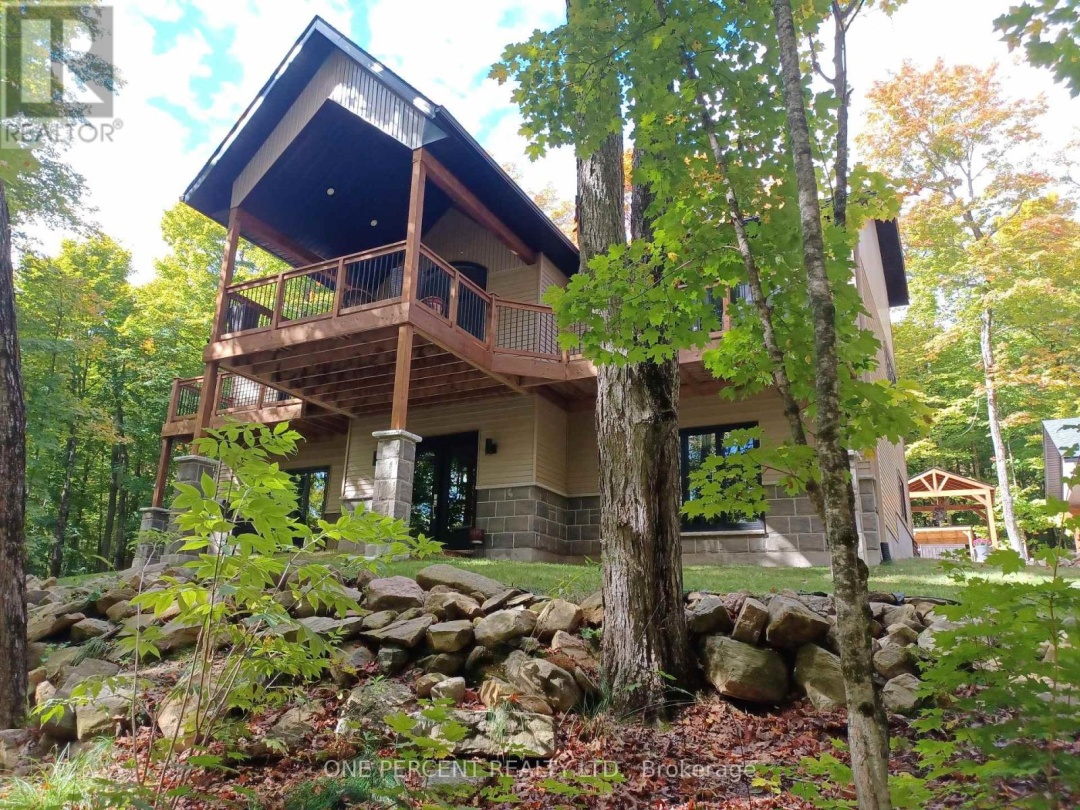 1333 WALKER LAKE DRIVE, Lake of Bays (Sinclair)