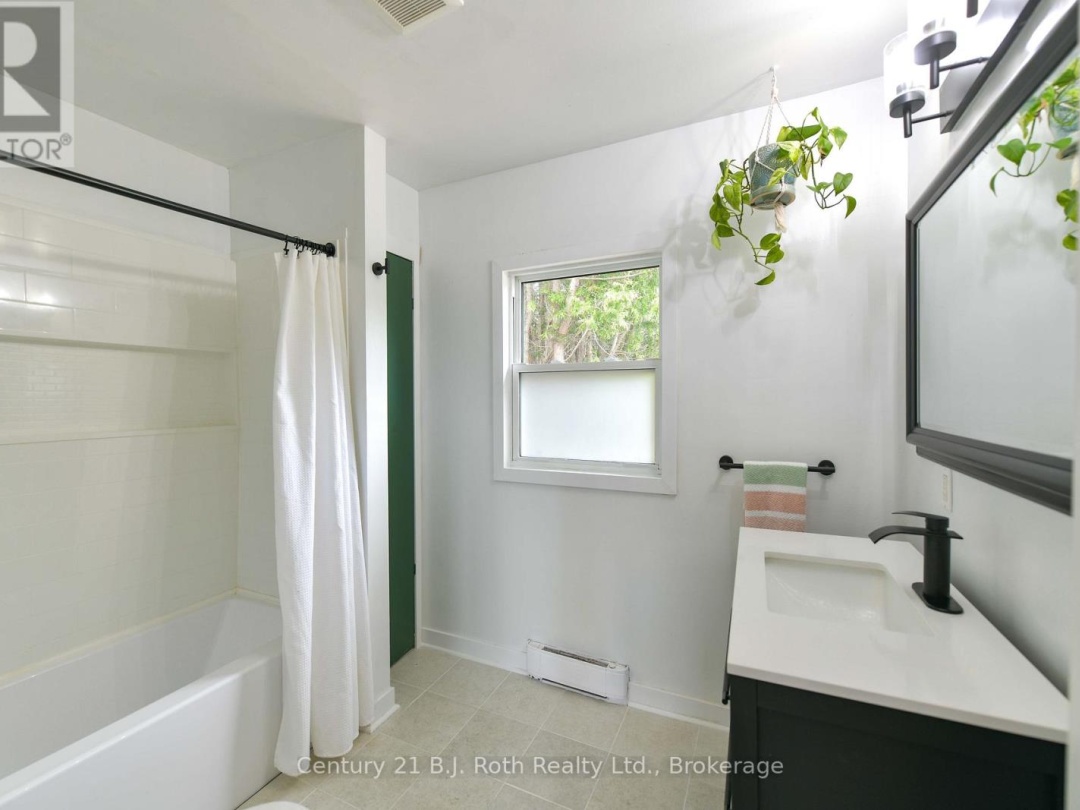 817 EIGHTH AVENUE, Tay (Port McNicoll)