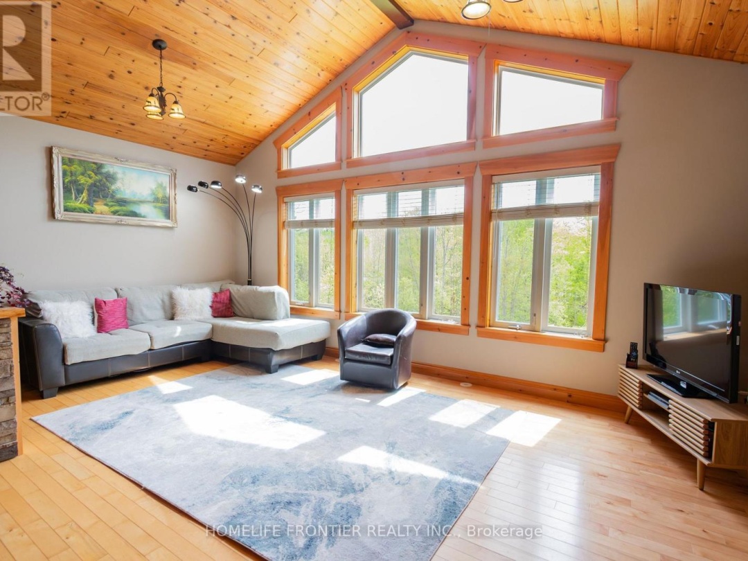1019 SILK LANE, North Otter Lake
