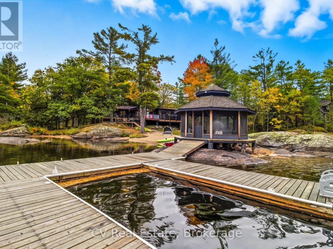 1069 WHITE EAGLE ROAD, Kahshe Lake