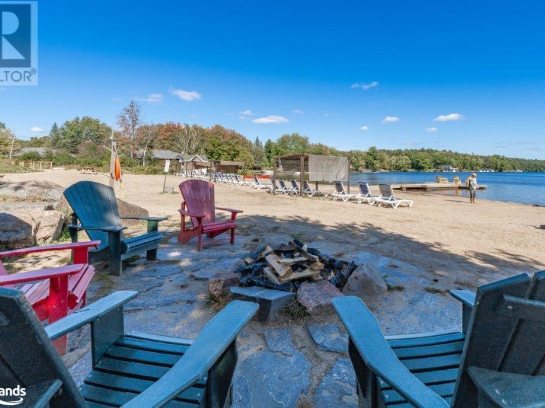 1869 Muskoka Road 118 W Unit# A103 D1, Lake Muskoka