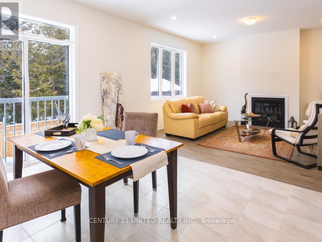 67 HILLCROFT WAY, 