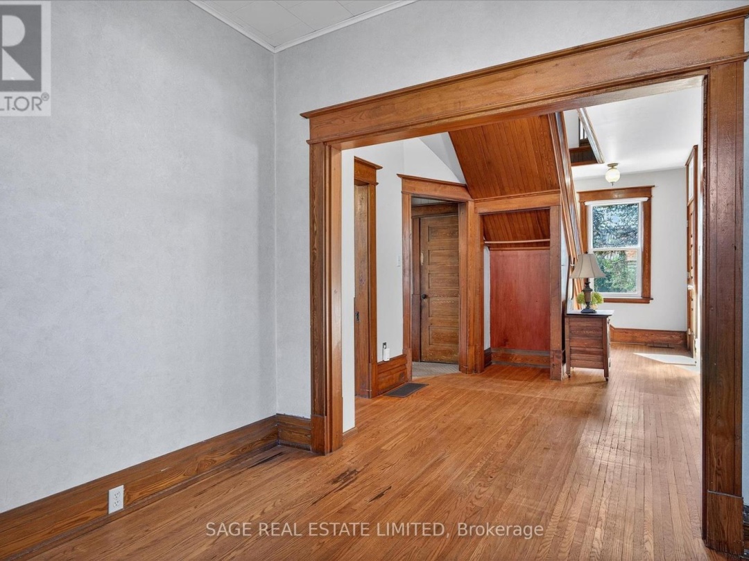 33 JOHN STREET, 