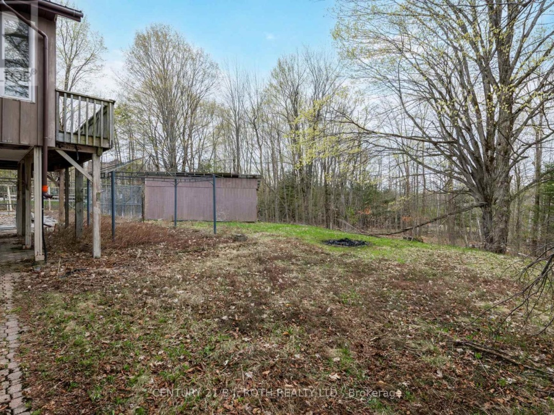 1076 BIRCHCLIFFE CRESCENT, Severn