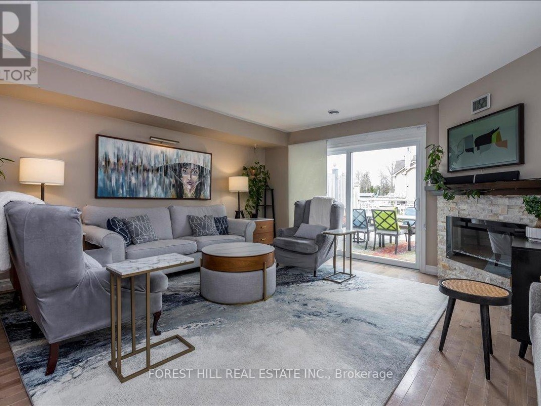 8 - 100 LAGUNA PARKWAY, 