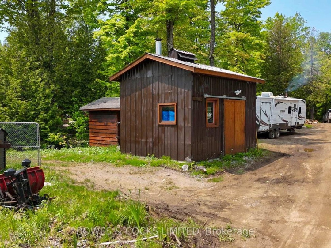 2070 FORTESQUE LAKE ROAD, 