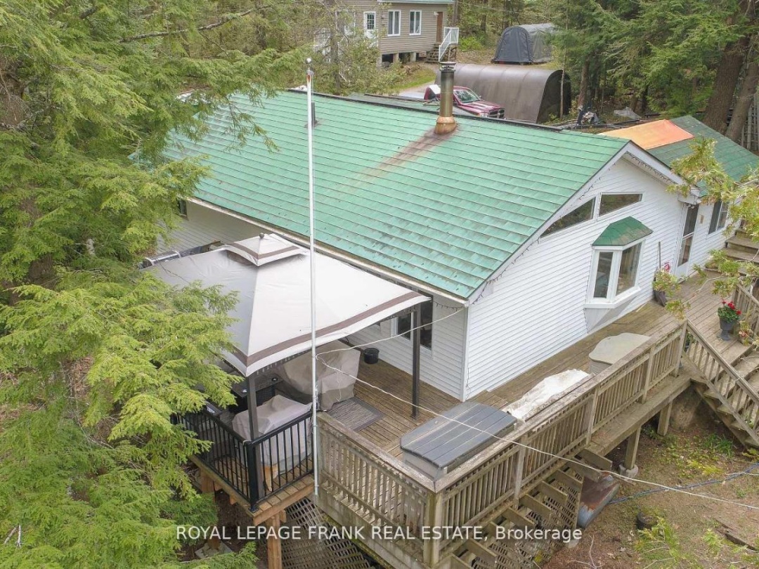1070 TOWERING OAKS TRAIL, 
