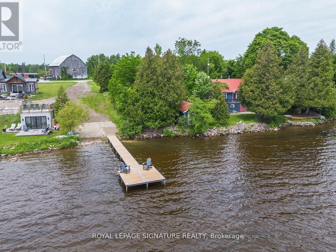 31 BLUE BAY LANE, Cameron Lake