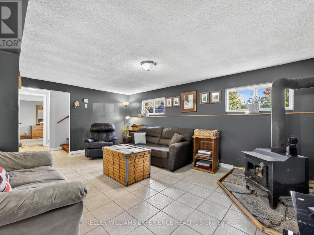 10 CONDER DRIVE, 