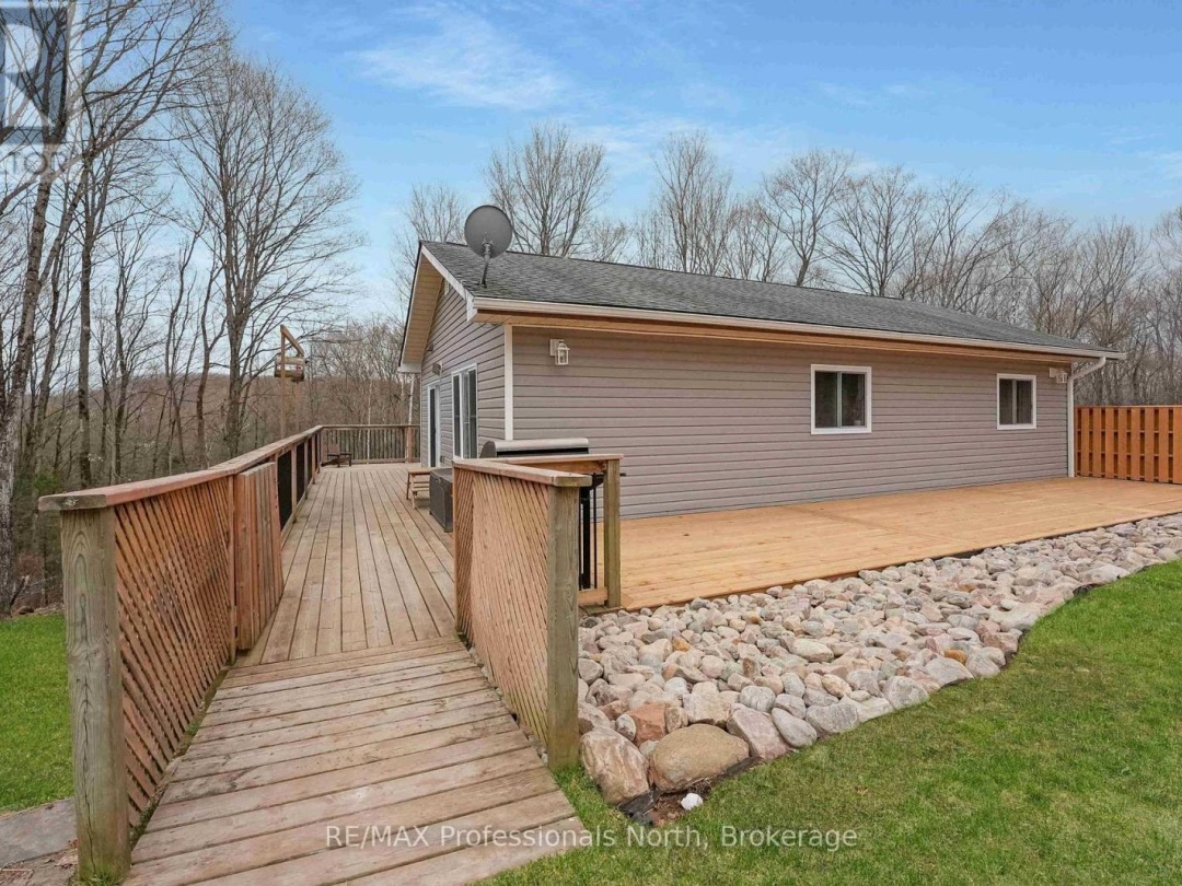 1310 ALEXANDER ROAD, Minden Hills (Minden)