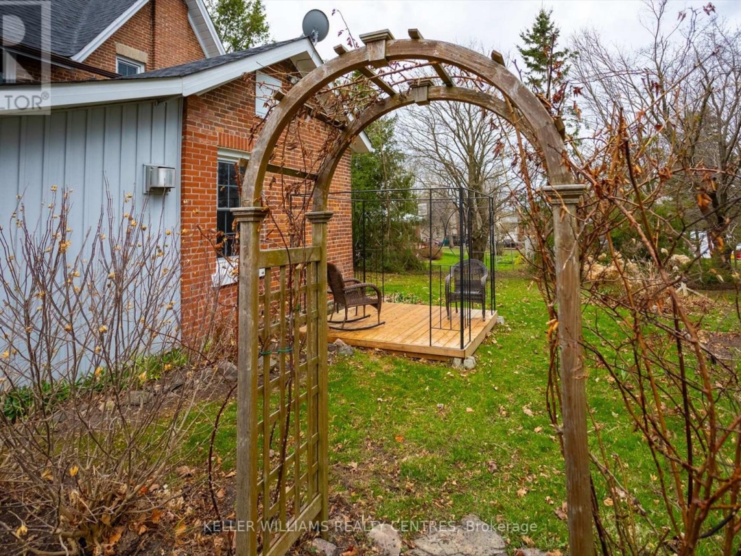 140 KING STREET, Kawartha Lakes (Woodville)