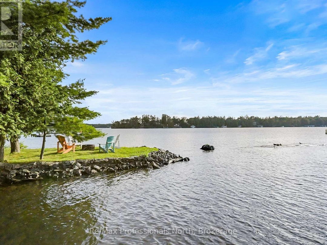 3-4 MB HENRY ISLAND, 