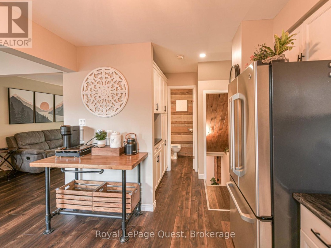 46 COURTNEY CRESCENT, 