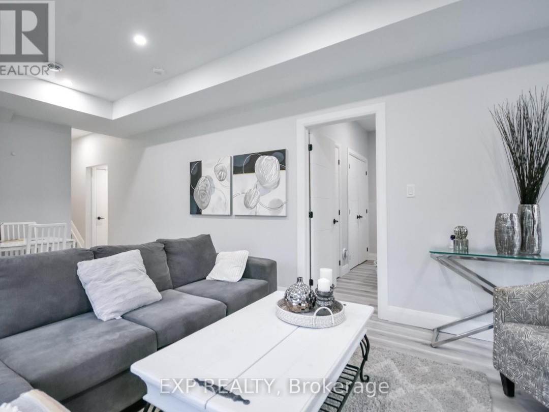 39 BECKETTS SIDE ROAD, Tay