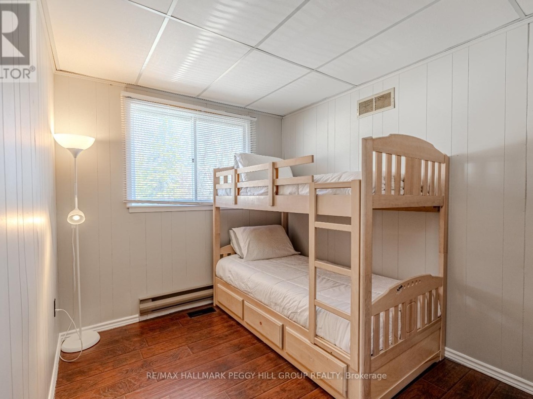 185 AVERY POINT ROAD, 