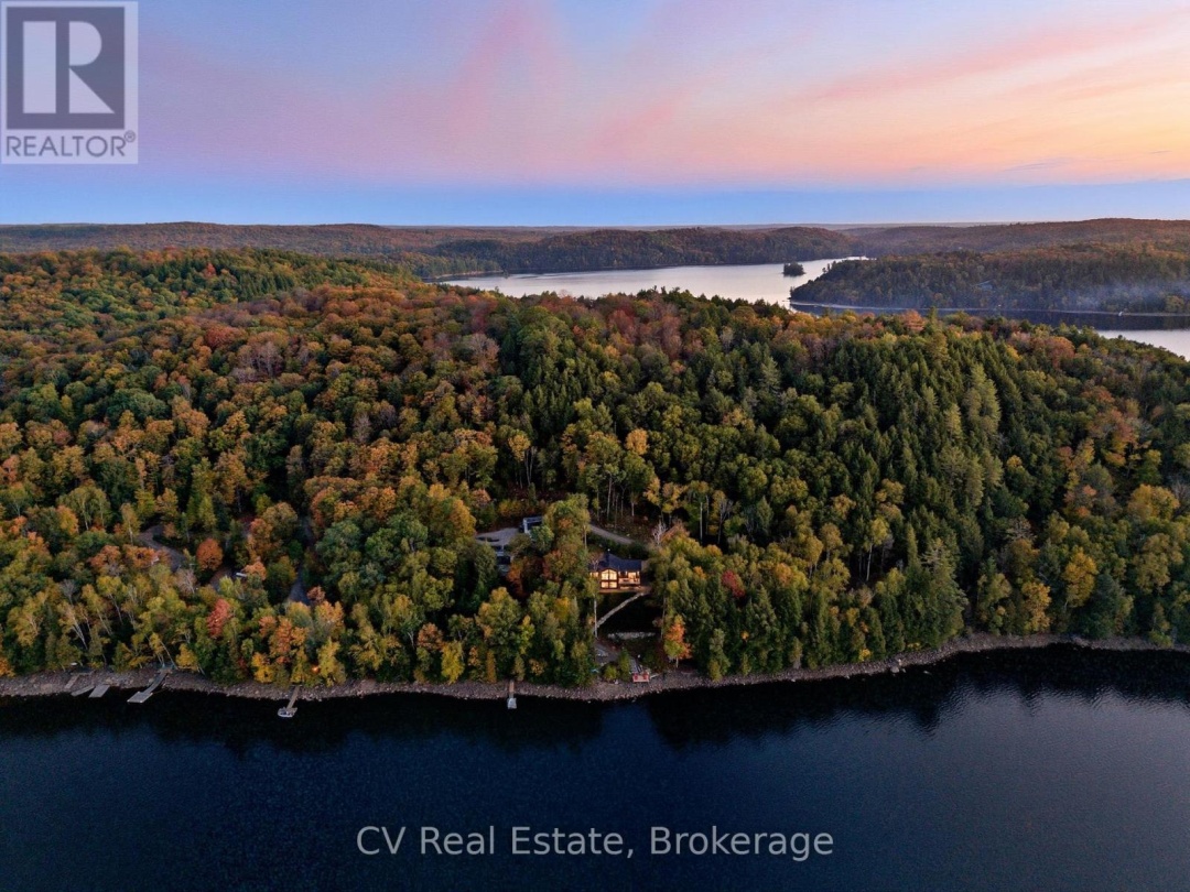 1399 BAYBREEZE LANE, Redstone Lake