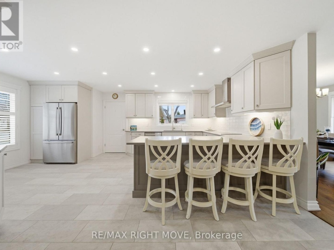 2 LAVENDER COURT, Ramara