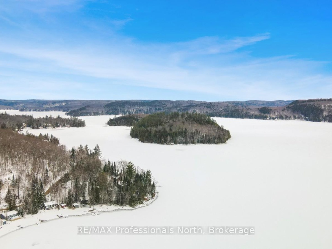 1027 DOW TRAIL, Haliburton Lake