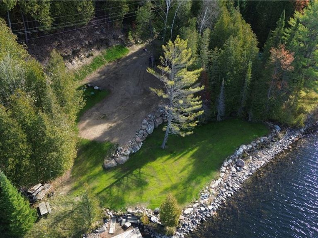 1137 Tumbledown Rock Road, Salerno Lake