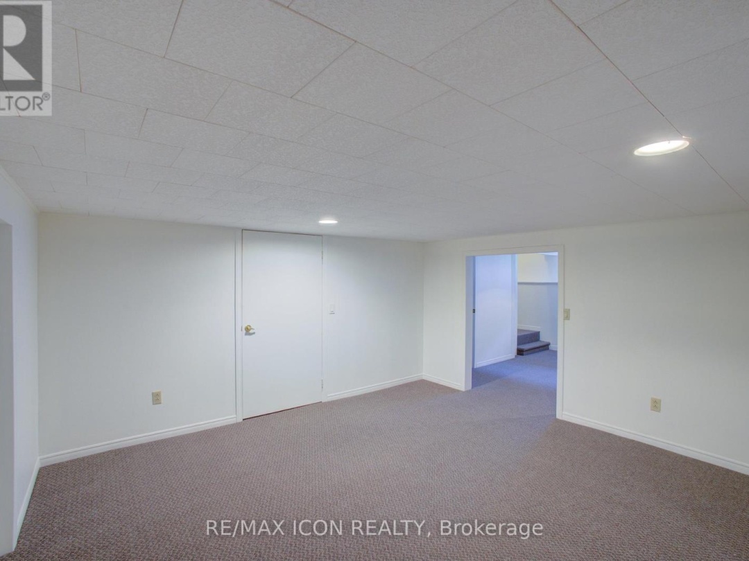 54 SPRINGWOOD CRESCENT, 