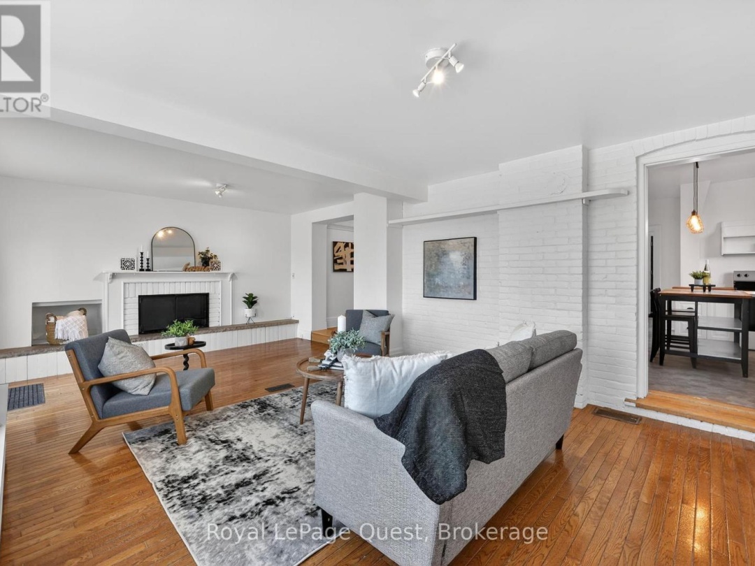 109 BRANT STREET E, Orillia