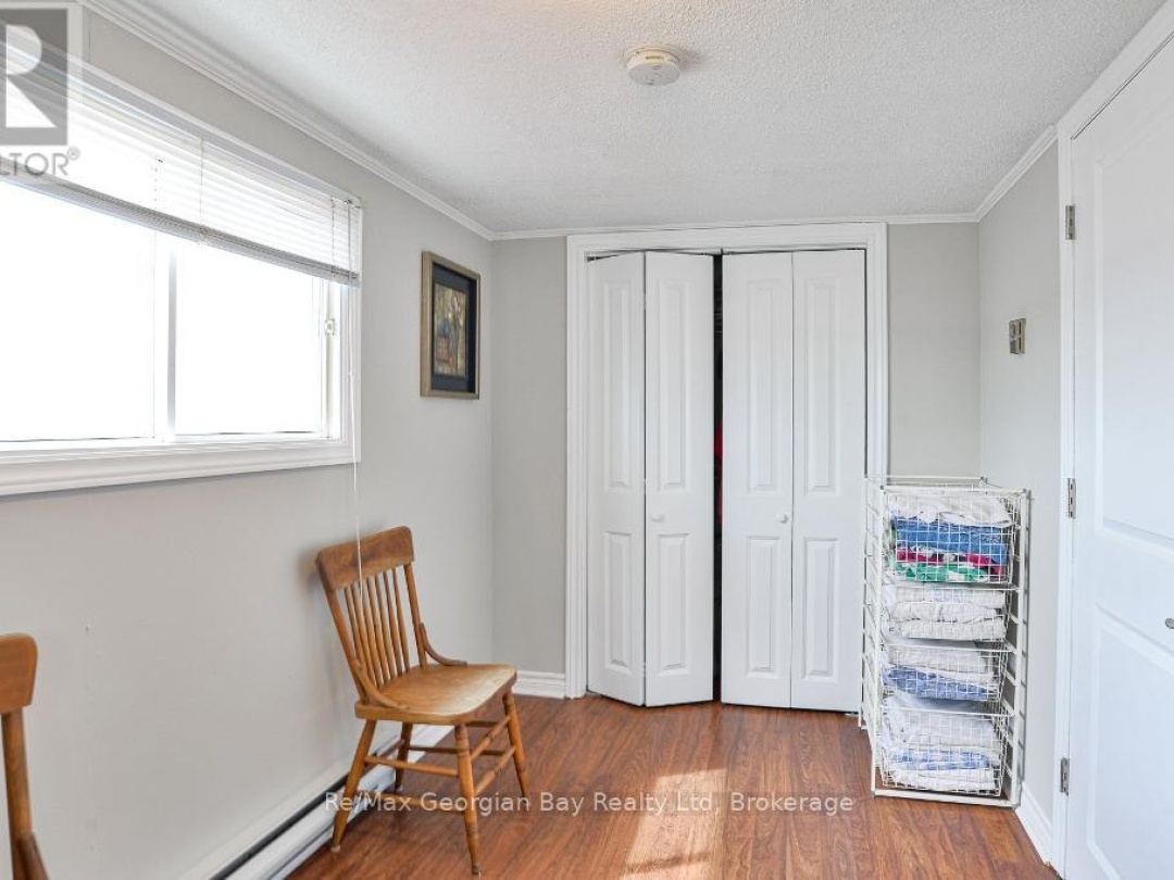 1230 GRANDVIEW LODG ROAD, Sparrow Lake