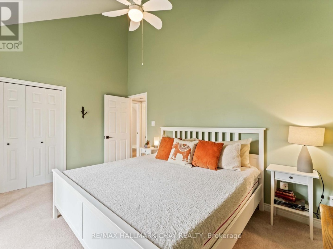 3285 ROCKCLIFFE COURT, Gloucester Pool