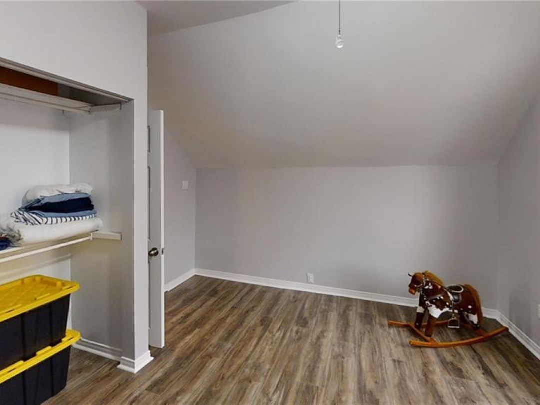 2214 CONCESSION 10 Road, 