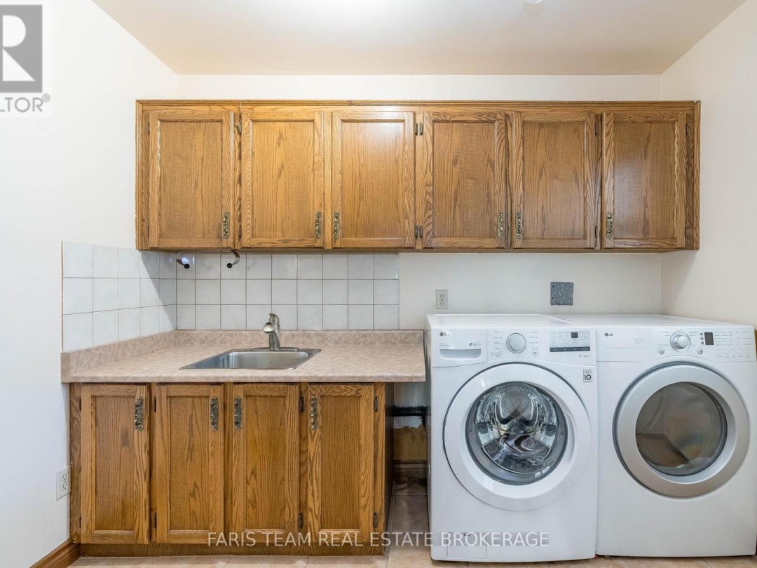2 BAYSIDE AVENUE, 