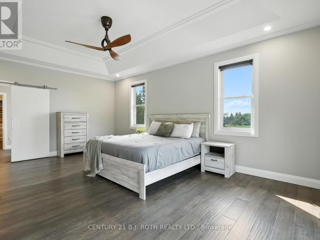 3510 BRENNAN LINE W, 