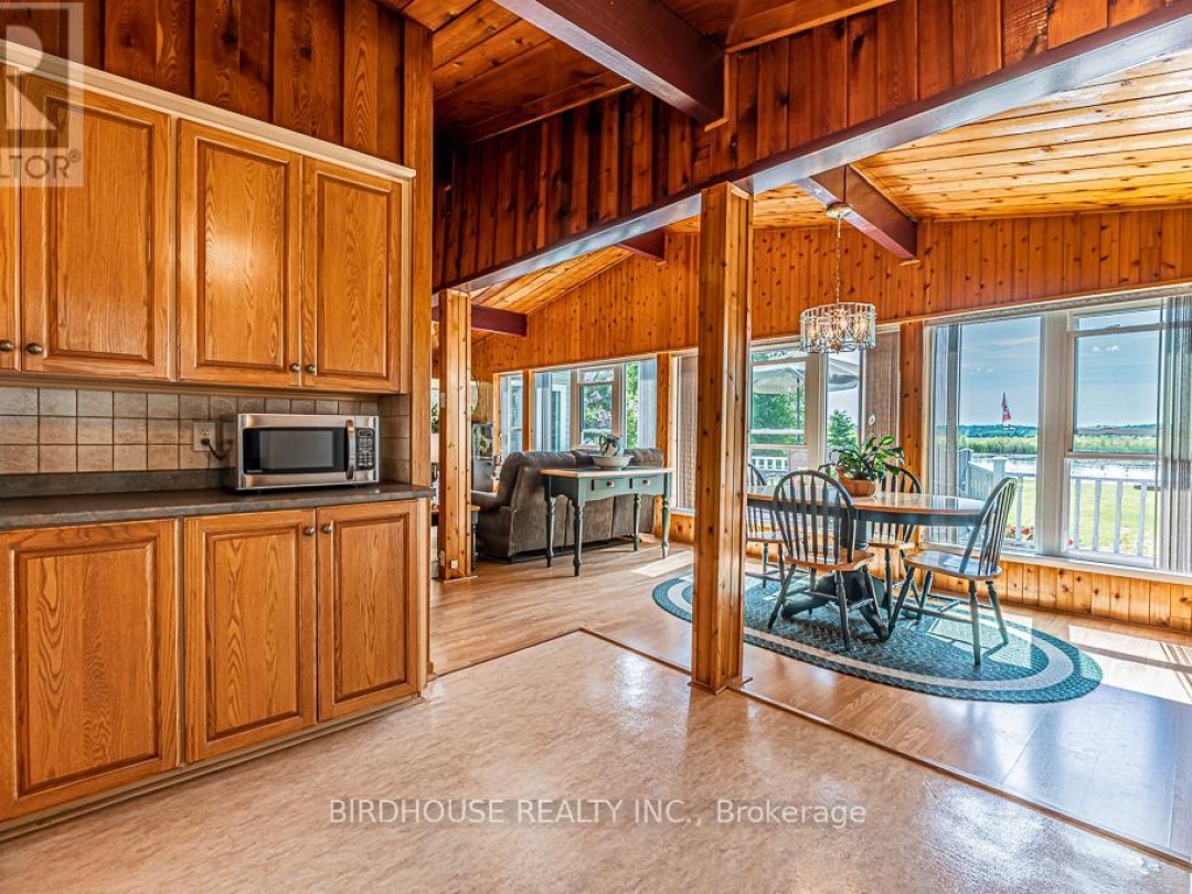 132 FENELON DRIVE, Sturgeon Lake